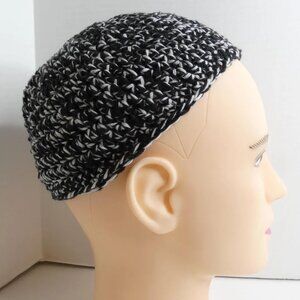 Black & White Skull Cap OS Short Beanie Reflective Hat Handmade Crochet Knit NWT